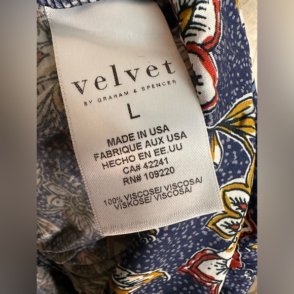 Velvet by Graham & Spencer Floral Mini Dress - Blue and Red - Picture 7 of 10